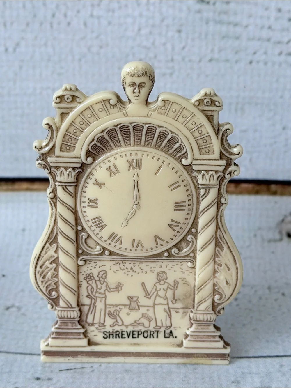 Ivory Decorative Clock Motif Wall Plaque - Ivory